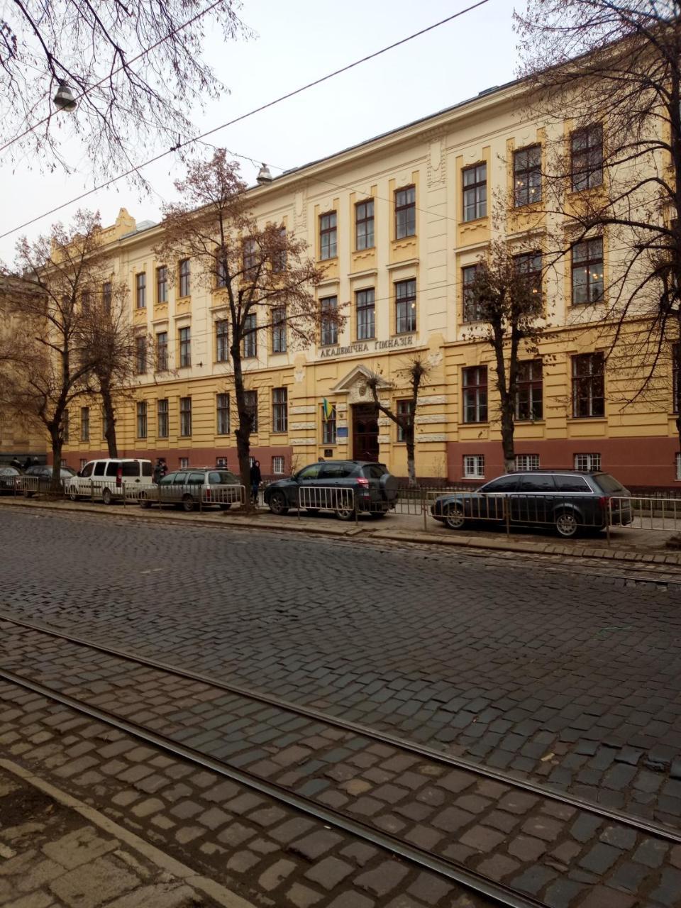 Apartments Постійне Електропостачання Stepana Bandery Street 37-2 Leópolis Exterior foto