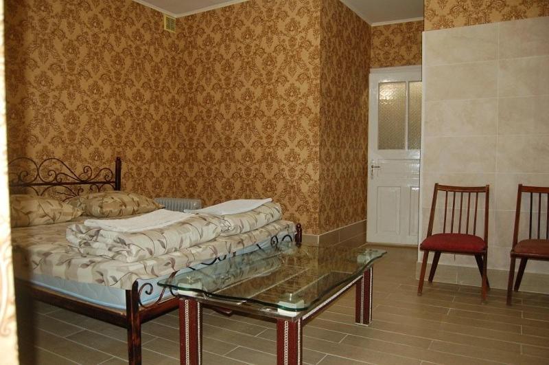 Apartments Постійне Електропостачання Stepana Bandery Street 37-2 Leópolis Exterior foto